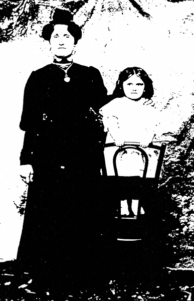 dorothy with mother